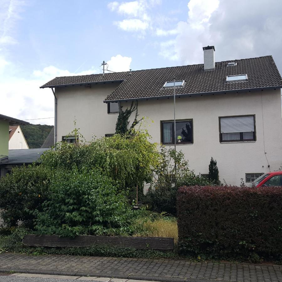 مبيت وإفطار Rheinbrohl Weinhaus Em Wingert المظهر الخارجي الصورة